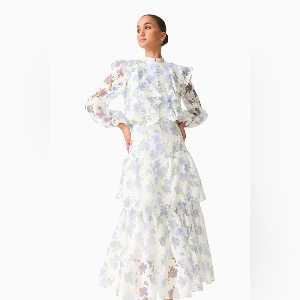 Elliatt Cleo Top & Skirt Set in White & Blue Floral two-piece outfit Size S NWT